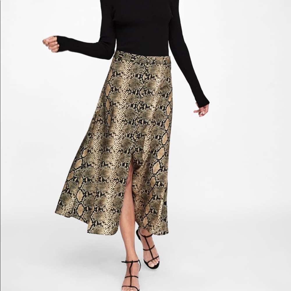 Zara snake print midi skirt XS